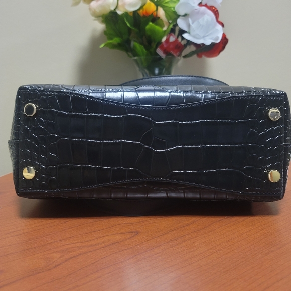 MICHAEL KORS Kensington Large Embossed Handbag Black - Picture 11 of 16